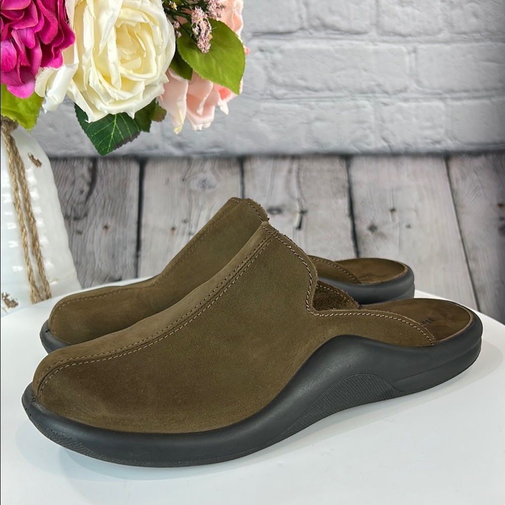 HAMMACHER SCHLEMMER Lady’s Walk On Air Brown Leather Indoor/Outdoor Slipper Flat